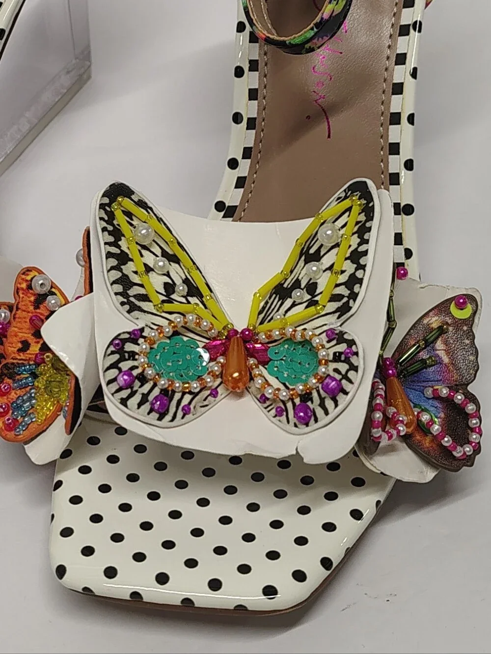 *NEW* Betsey Johnson Marloe Beaded Butterfly Embellished Dot Wedges RARE Sz 7 - Picture 7 of 10